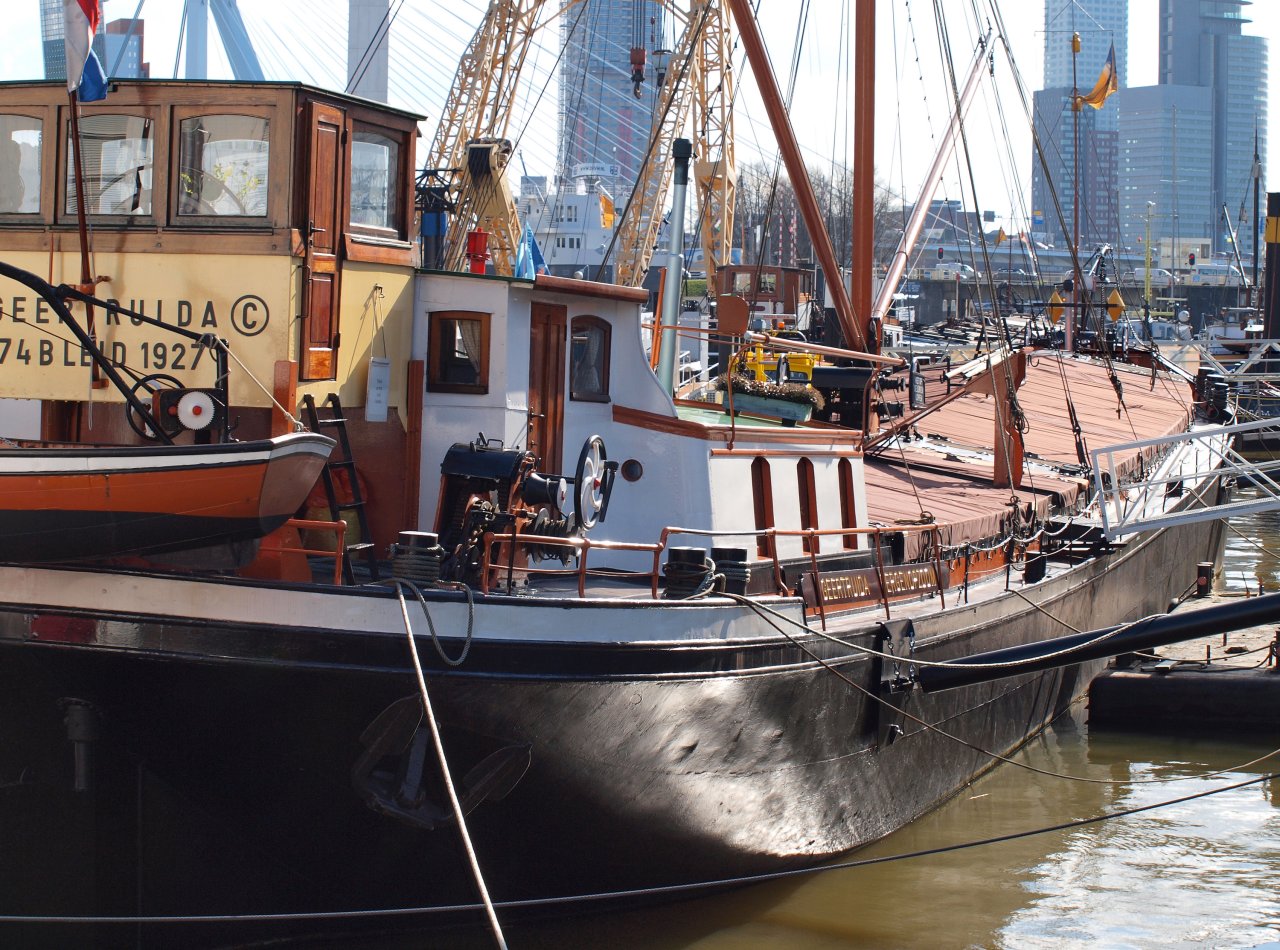 Sleepkist Geertruida in de museumhaven