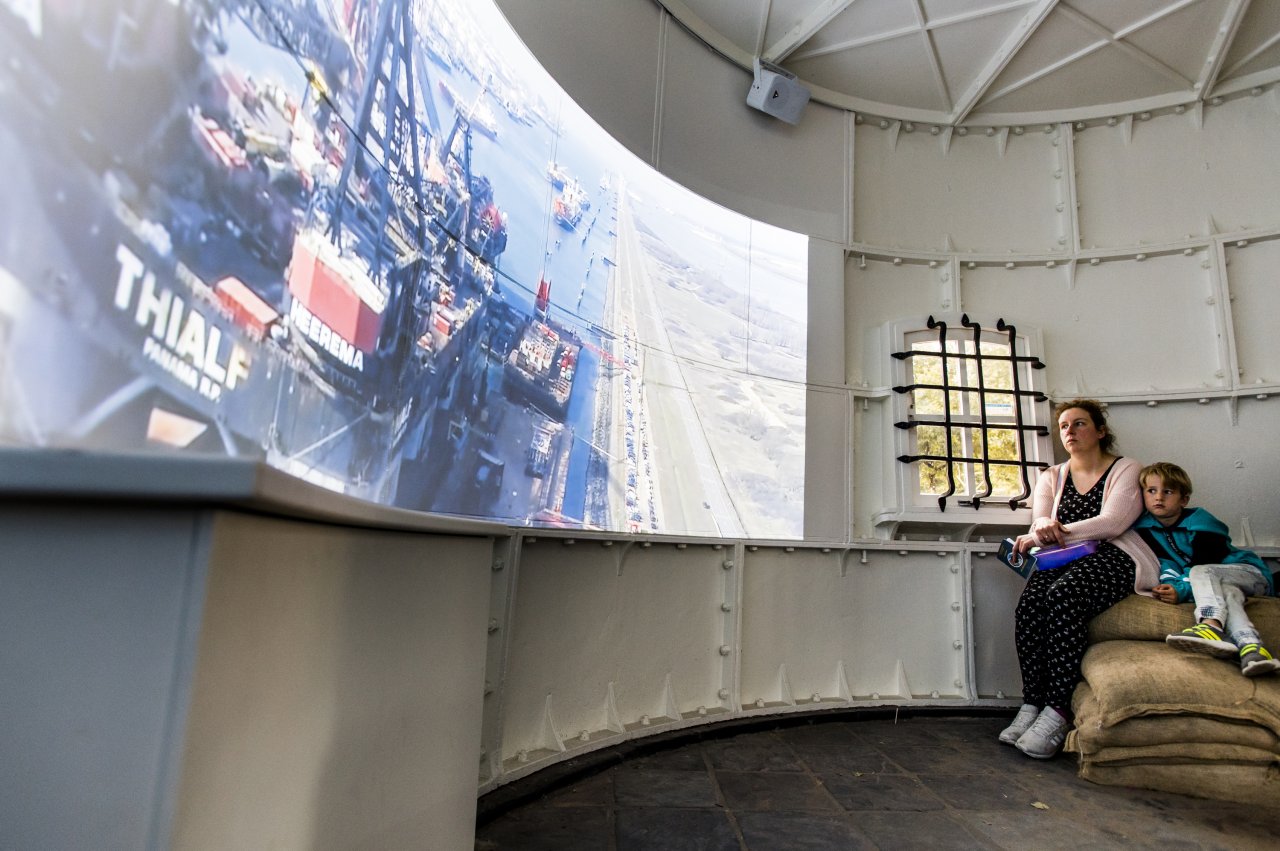 Film over de Rotterdamse haven in de vuurtoren