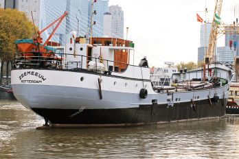 Coaster Zeemeeuw in de museumhaven
