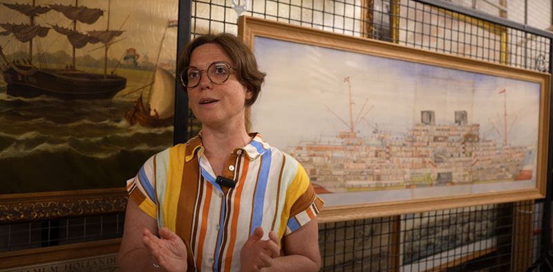 Detailopname van een archiefstuk over Judith Siegel en de Willem Ruys, tentoongesteld in de expositie Opgedoken in het Maritiem Museum Rotterdam.