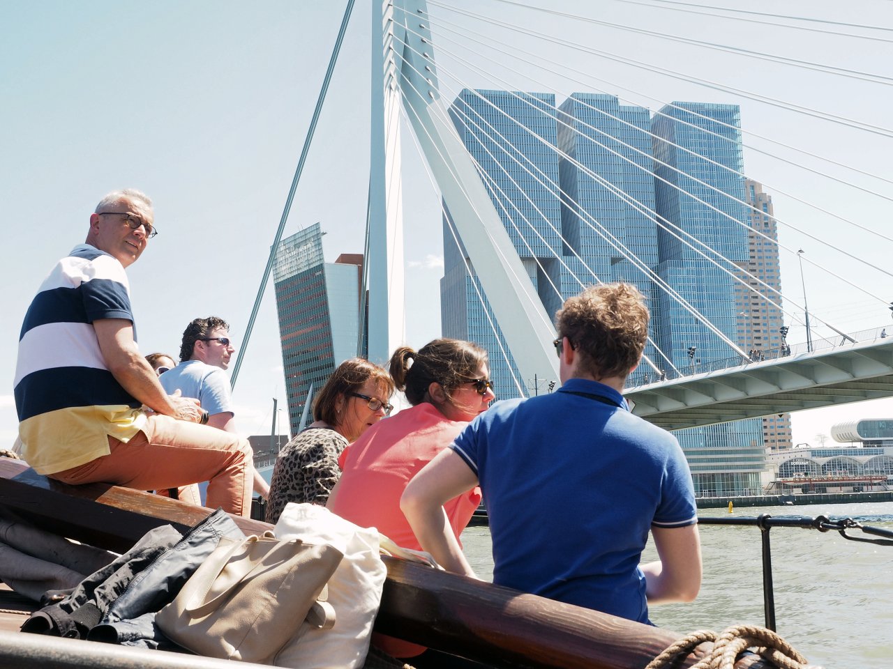 Rondvaart met de Helena op de NIuewe Maas