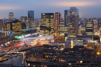 Maritiem Museum by night