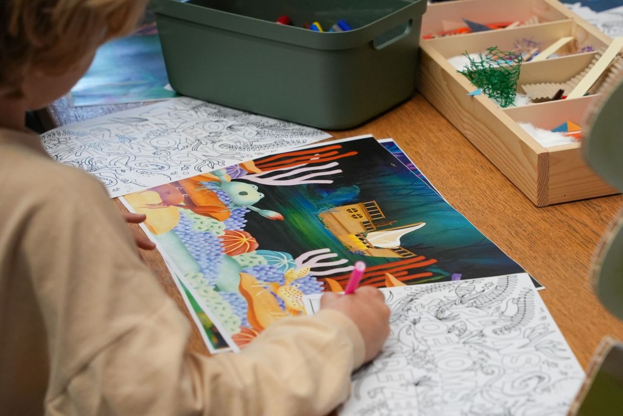 Omslag of beeld van tijdschrift Holland nr. 1 (2025) met portret en maritiem ontwerp, gerelateerd aan het Maritiem Museum Rotterdam.