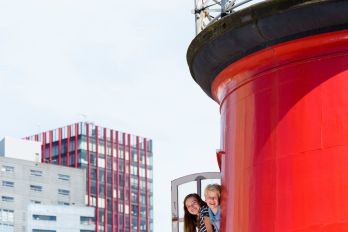 Kinderen in de vuurtoren