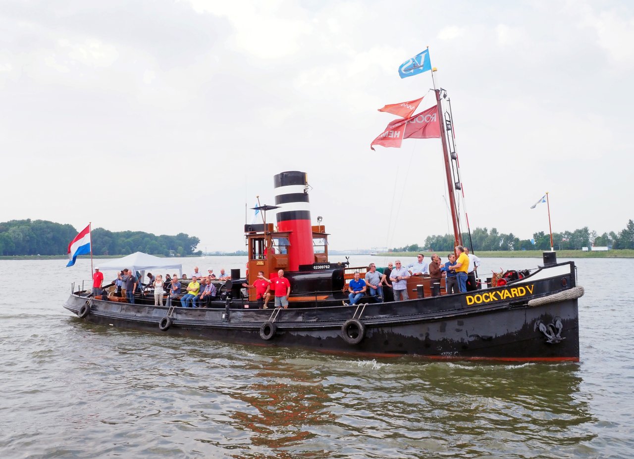 Dockyard V tijdens een ronsdvaart