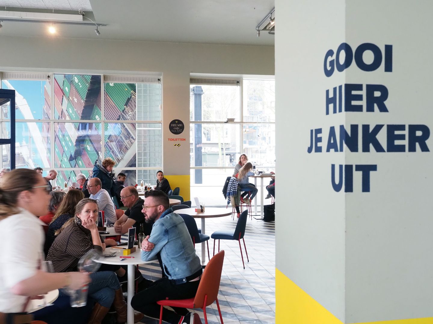 Geniet van iets lekkers in museumcaf'é Het Lage Licht