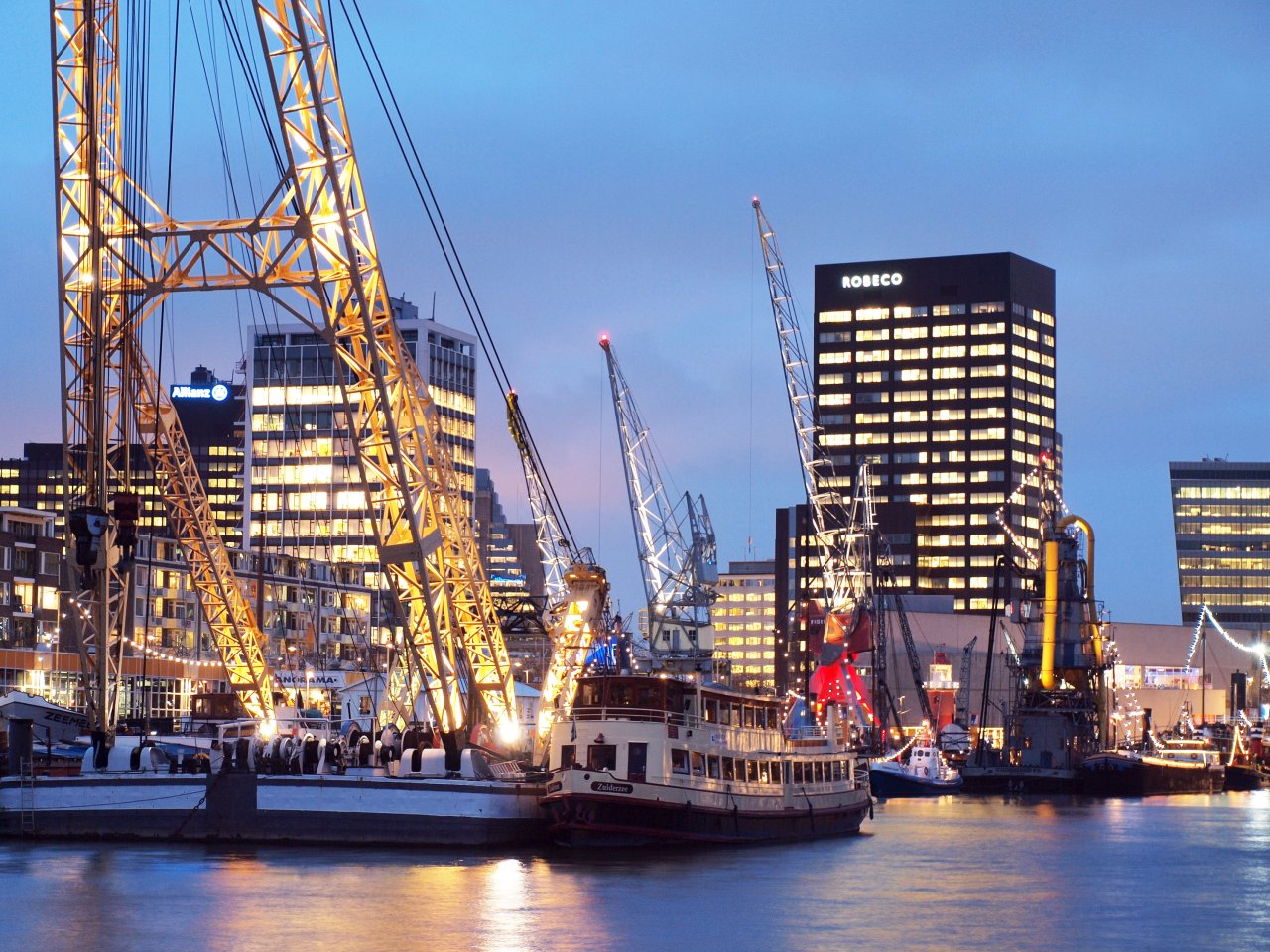 Maritiem Museum Haven by night